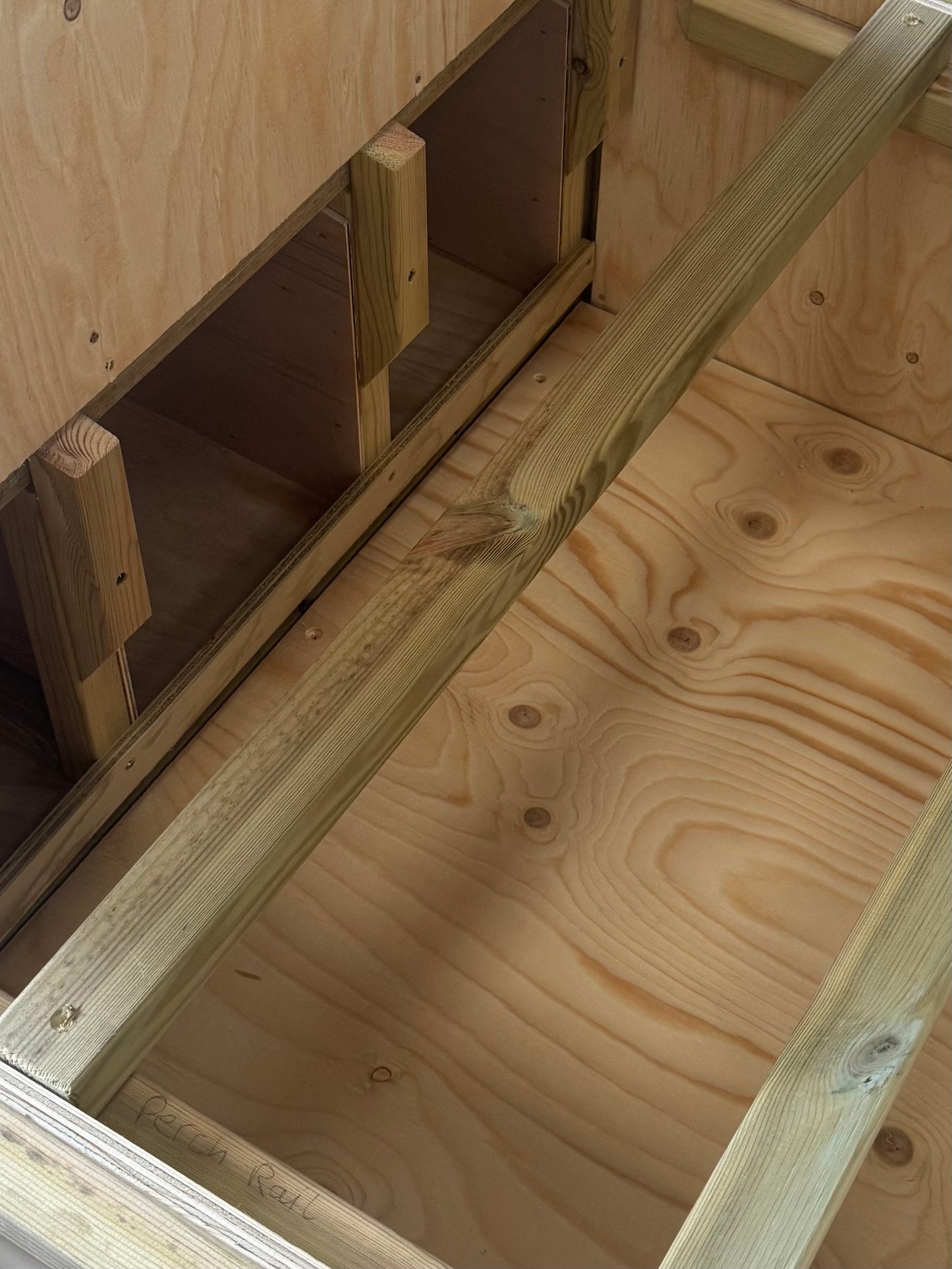 6 Bird Chicken House | 3ft 6'' x 3ft x 4ft