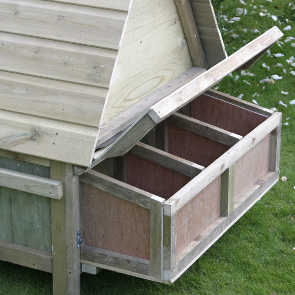 chicken nestboxes for nesting birds laying eggs