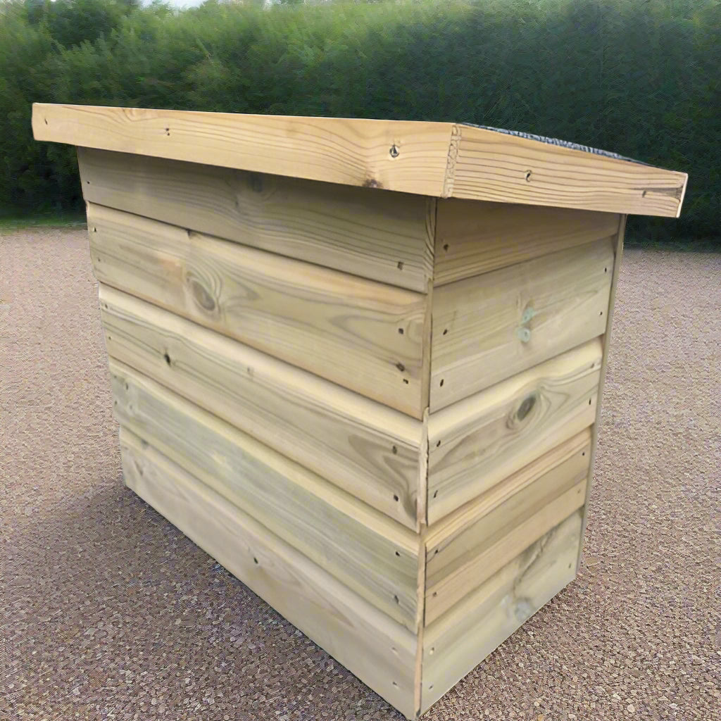 Rustic Roadside Selling Stall – Fully Assembled & Pressure Treated