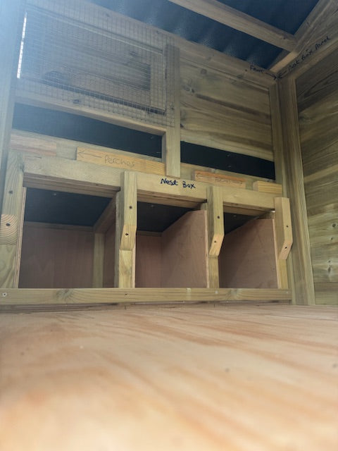 Vyse Arks Chicken House with Run