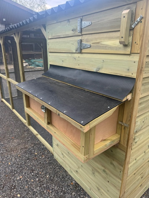 Vyse Arks Chicken House with Run